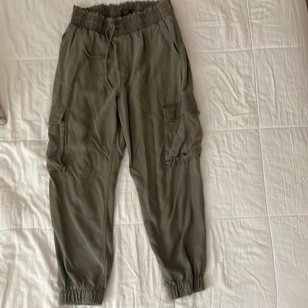 ABERCROMBIE & FITCH Joggers Women L 
Cargo Olive Green High Rise Tapered